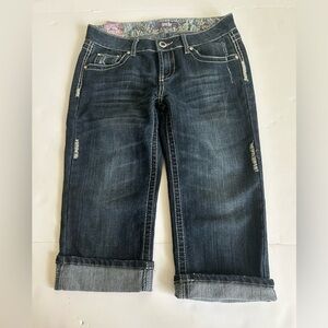 NWOT Karma Blue jeans Junior 5
No stains
Smoke free